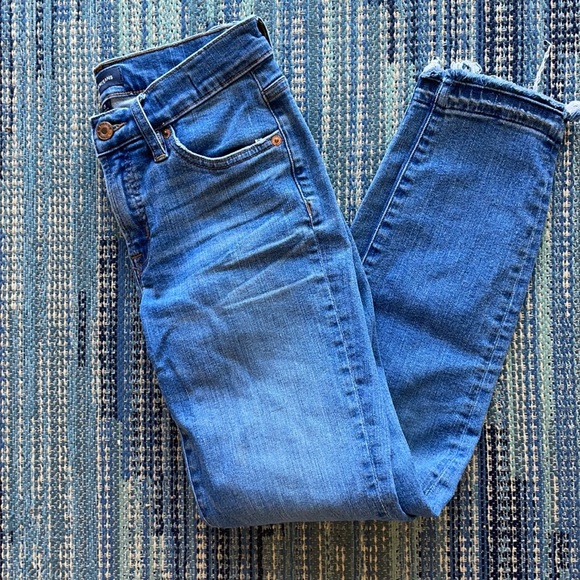 J.Crew 8” Toothpick Blue Jean with Let-Down Hem size 25 - Picture 7 of 9